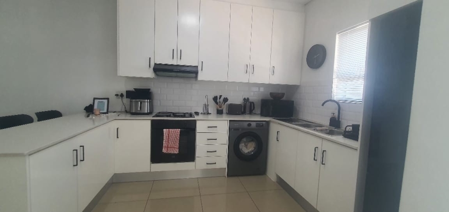 2 Bedroom Property for Sale in Wetton Western Cape